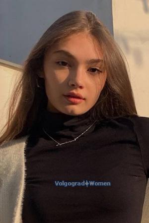 205821 - Ekaterina Age: 20 - Russia