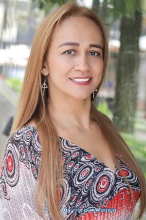 219663 - Julieth Age: 44 - Colombia
