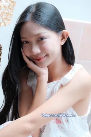 228150 - My Duyen Thi Age: 19 - Vietnam