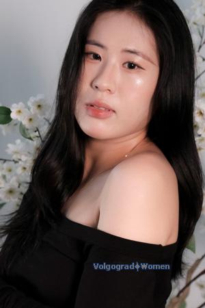 228151 - Pham Nhu Tram Age: 25 - Vietnam
